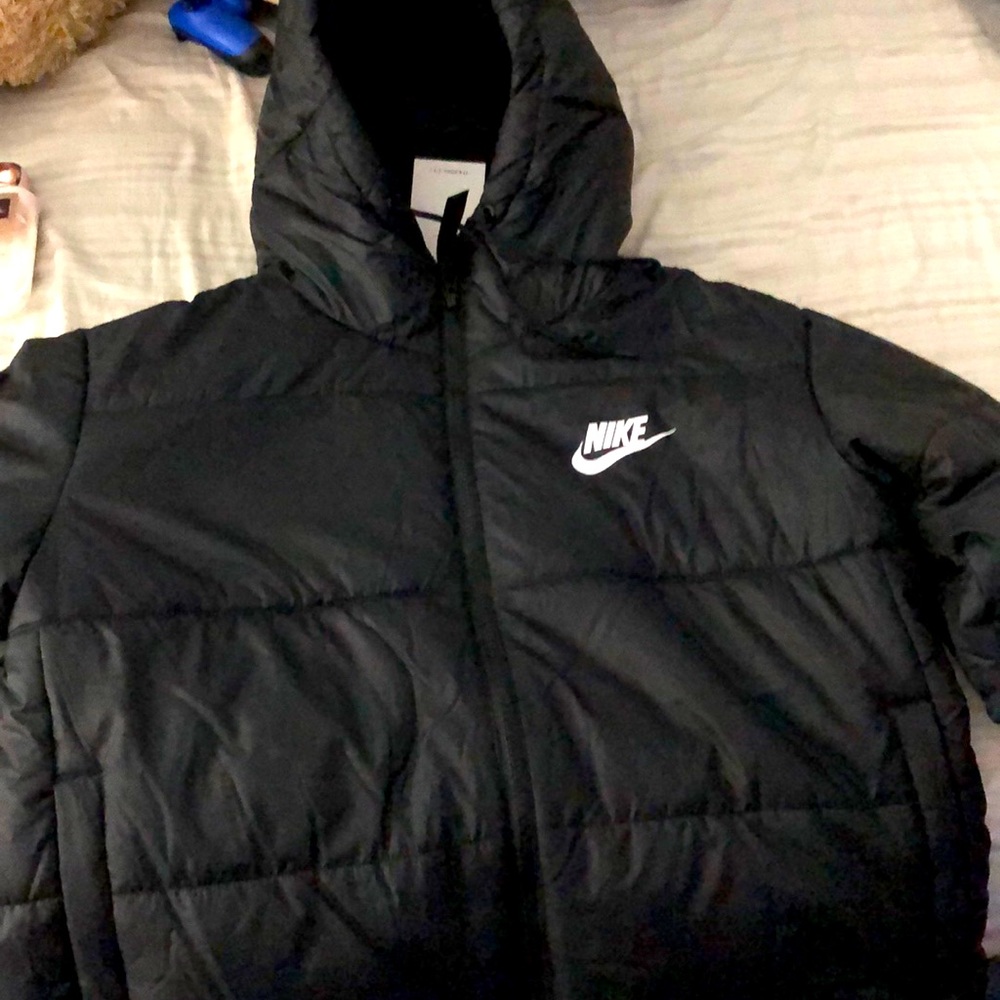 Nike puffer jacket (XL)